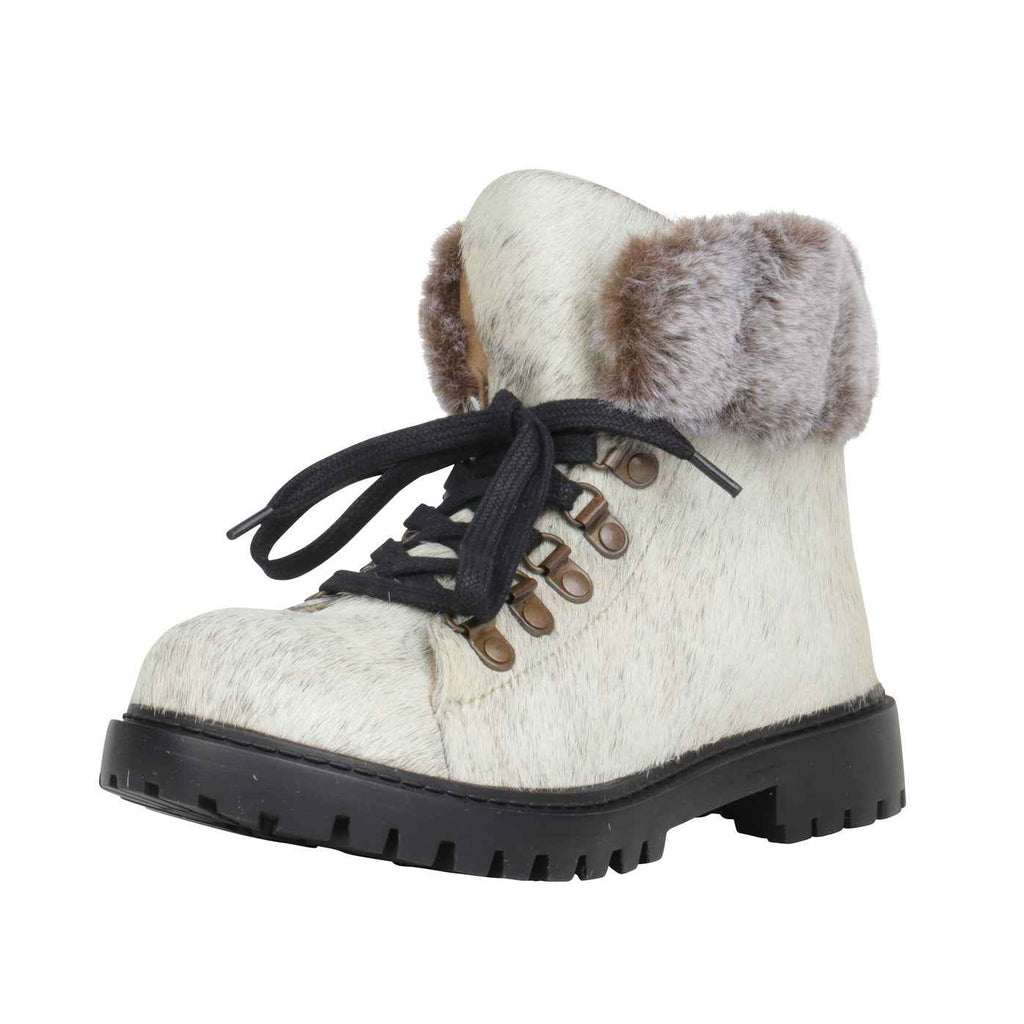 Turbulent Boots