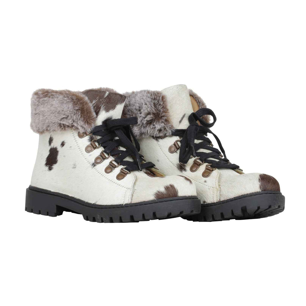 Turbulent Boots