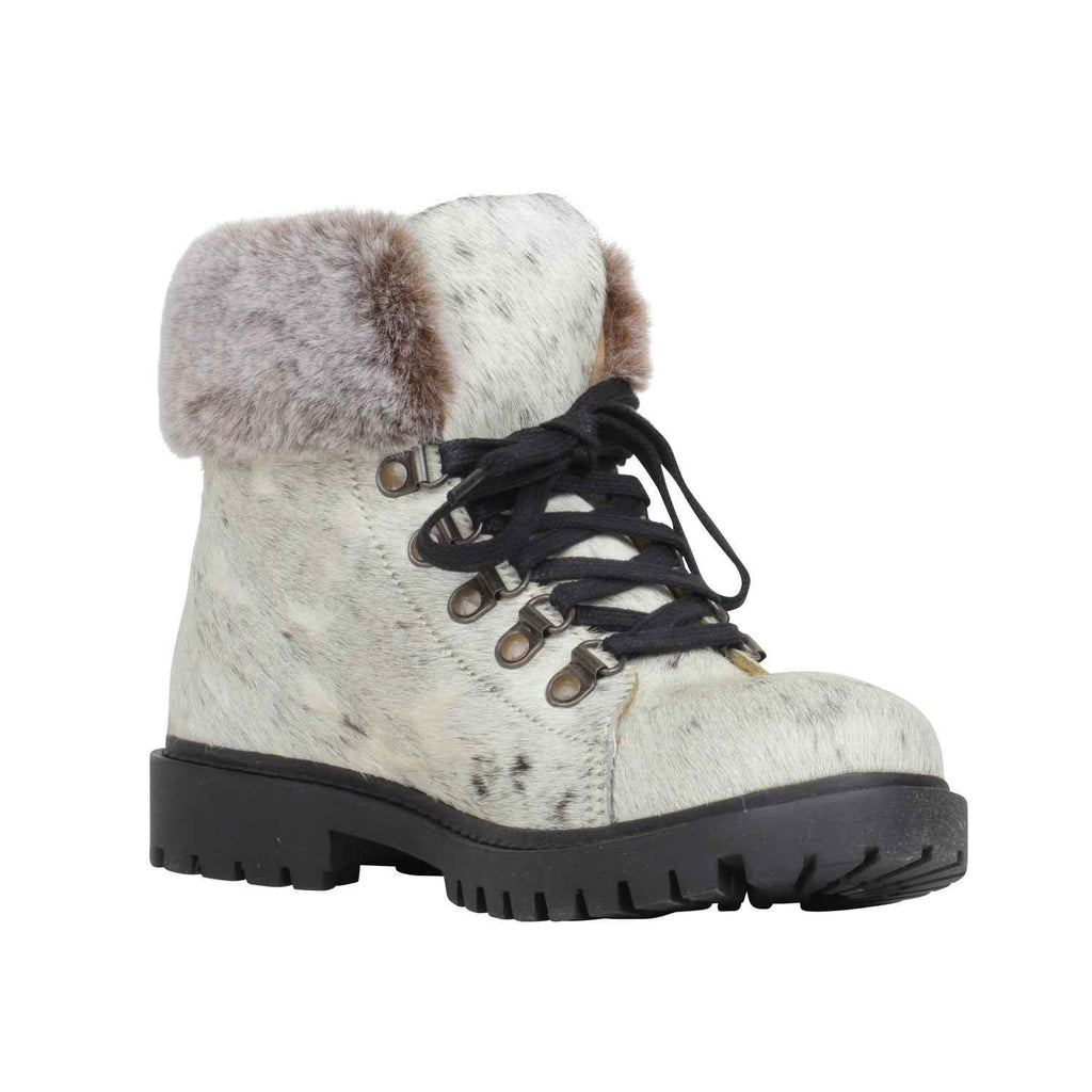 Turbulent Boots