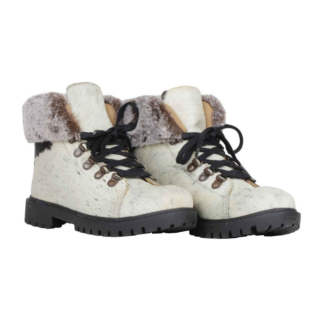 Turbulent Boots