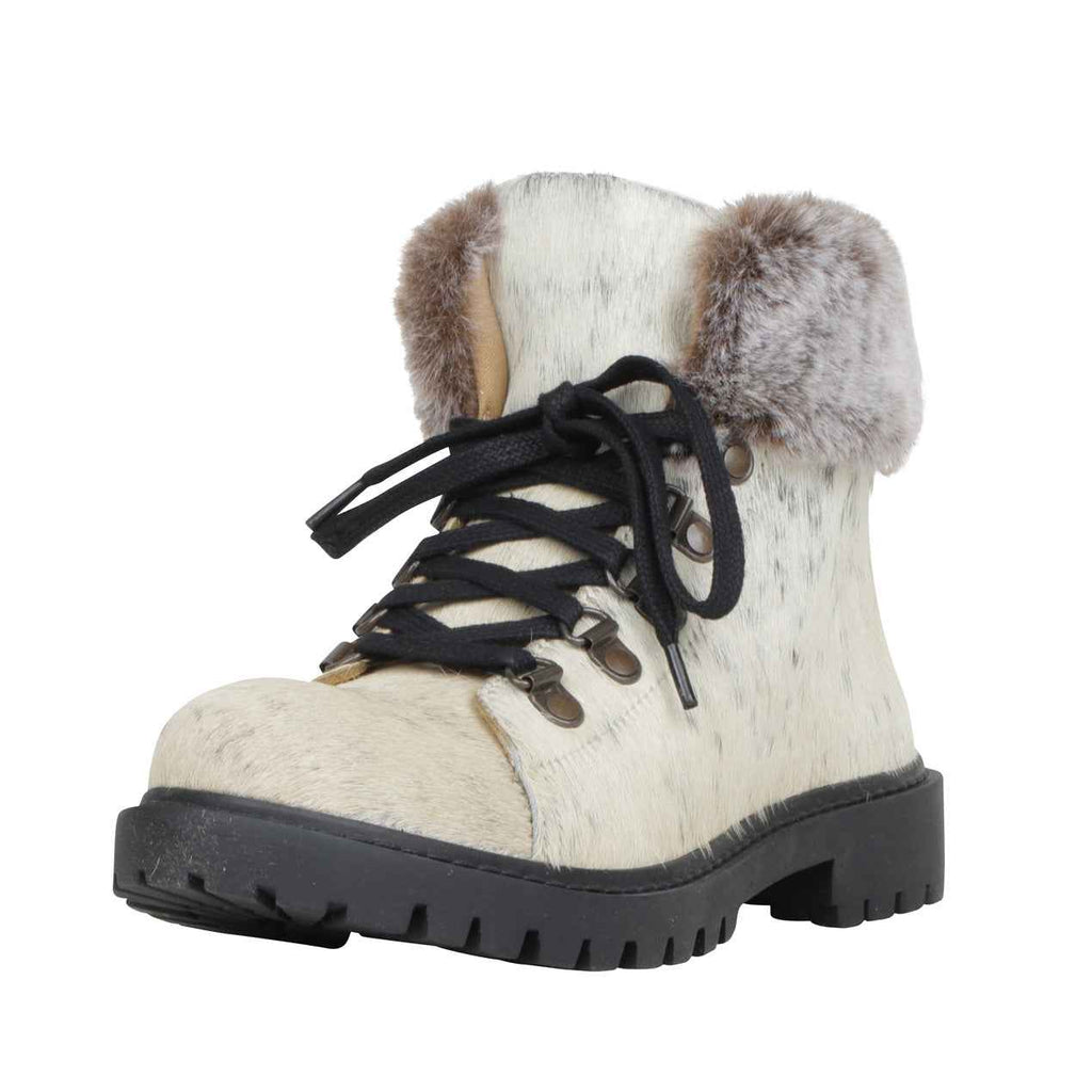 Turbulent Boots