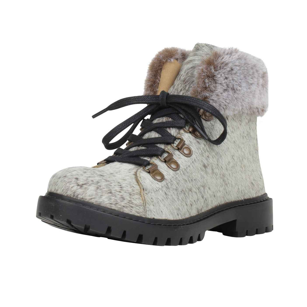 Turbulent Boots
