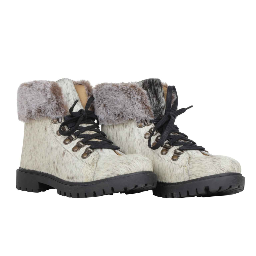 Turbulent Boots