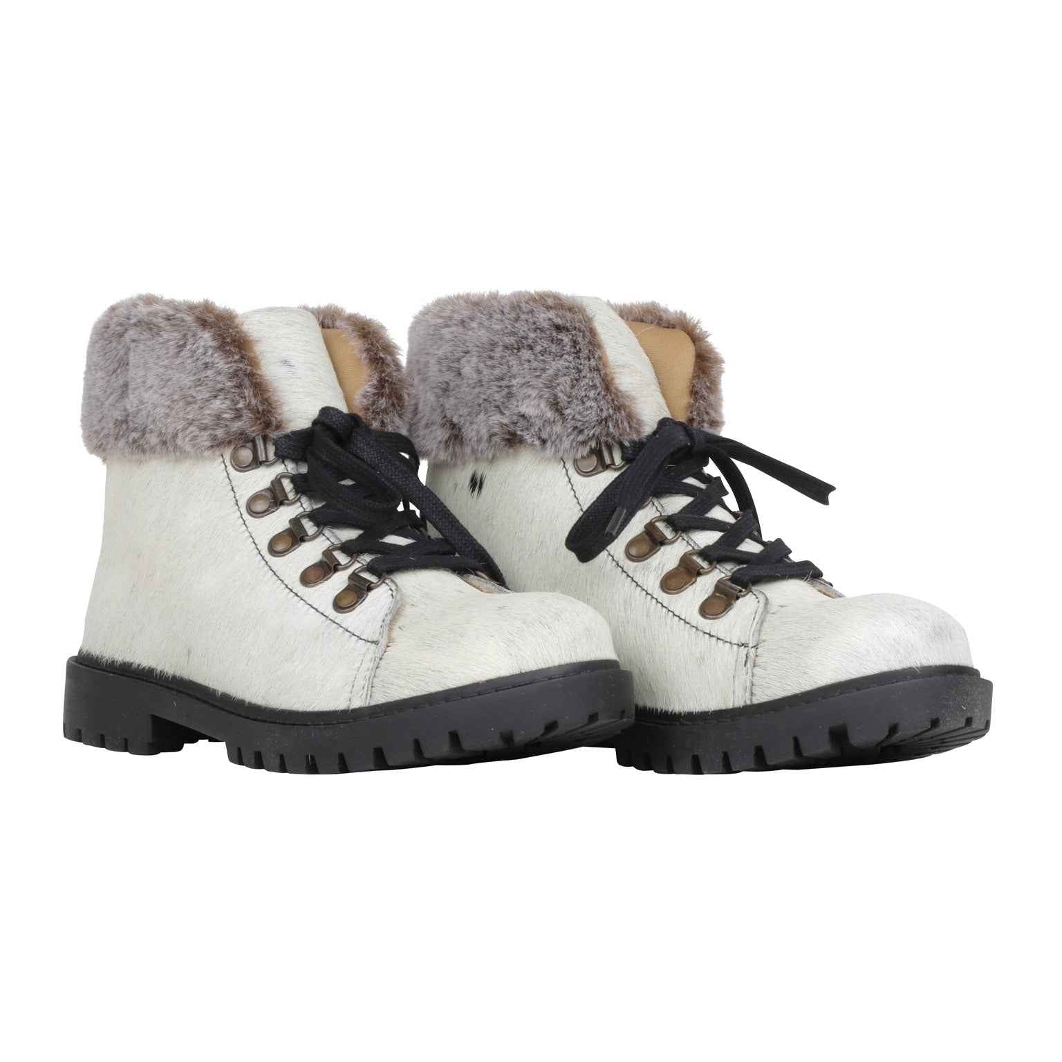 Turbulent Boots