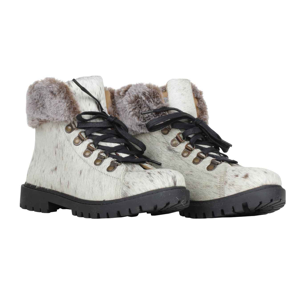 Turbulent Boots