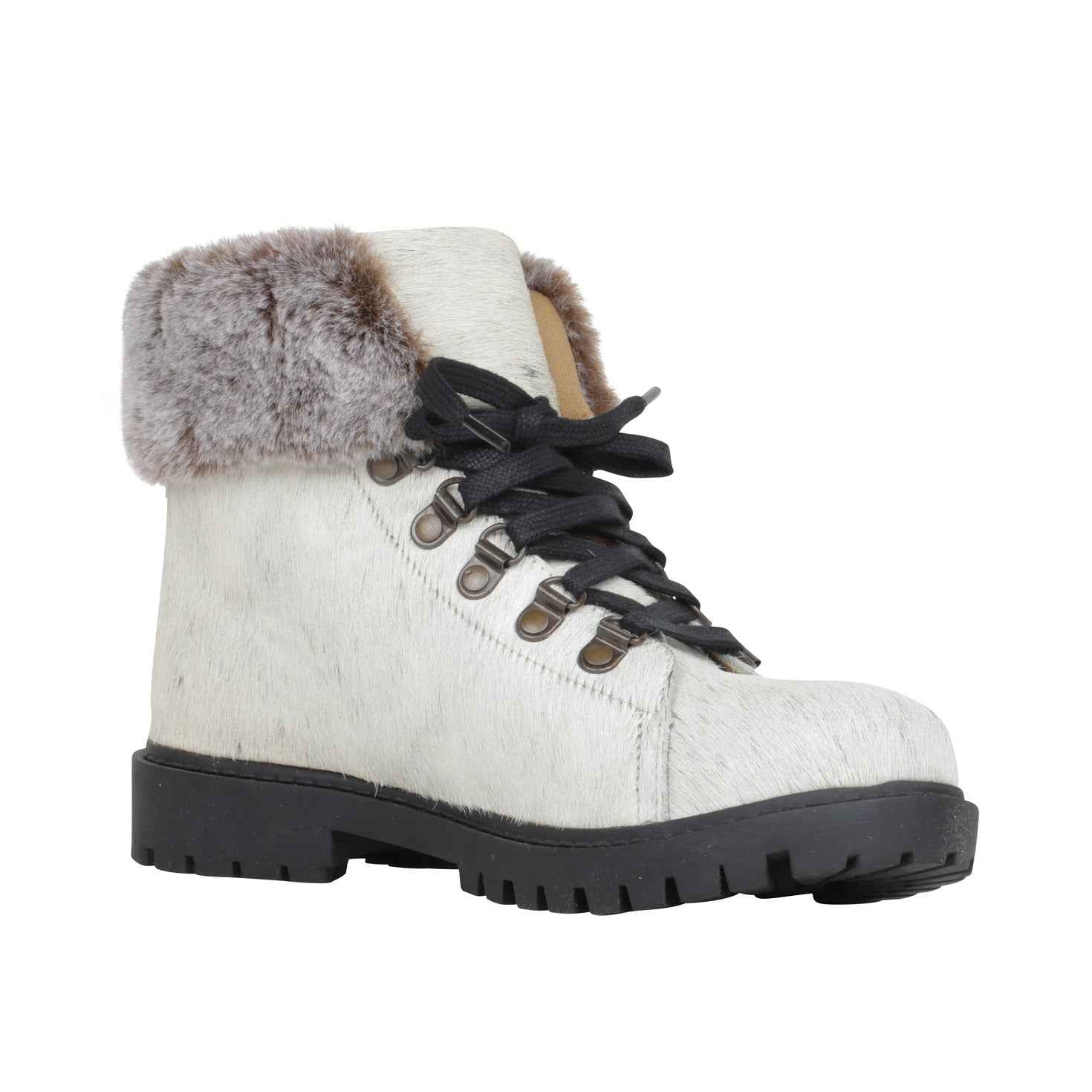 Turbulent Boots