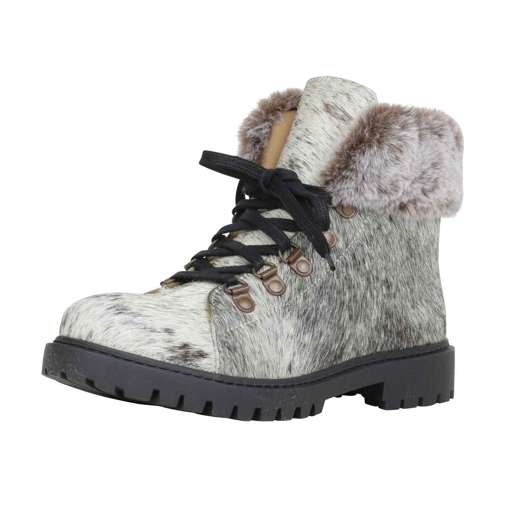 Turbulent Boots