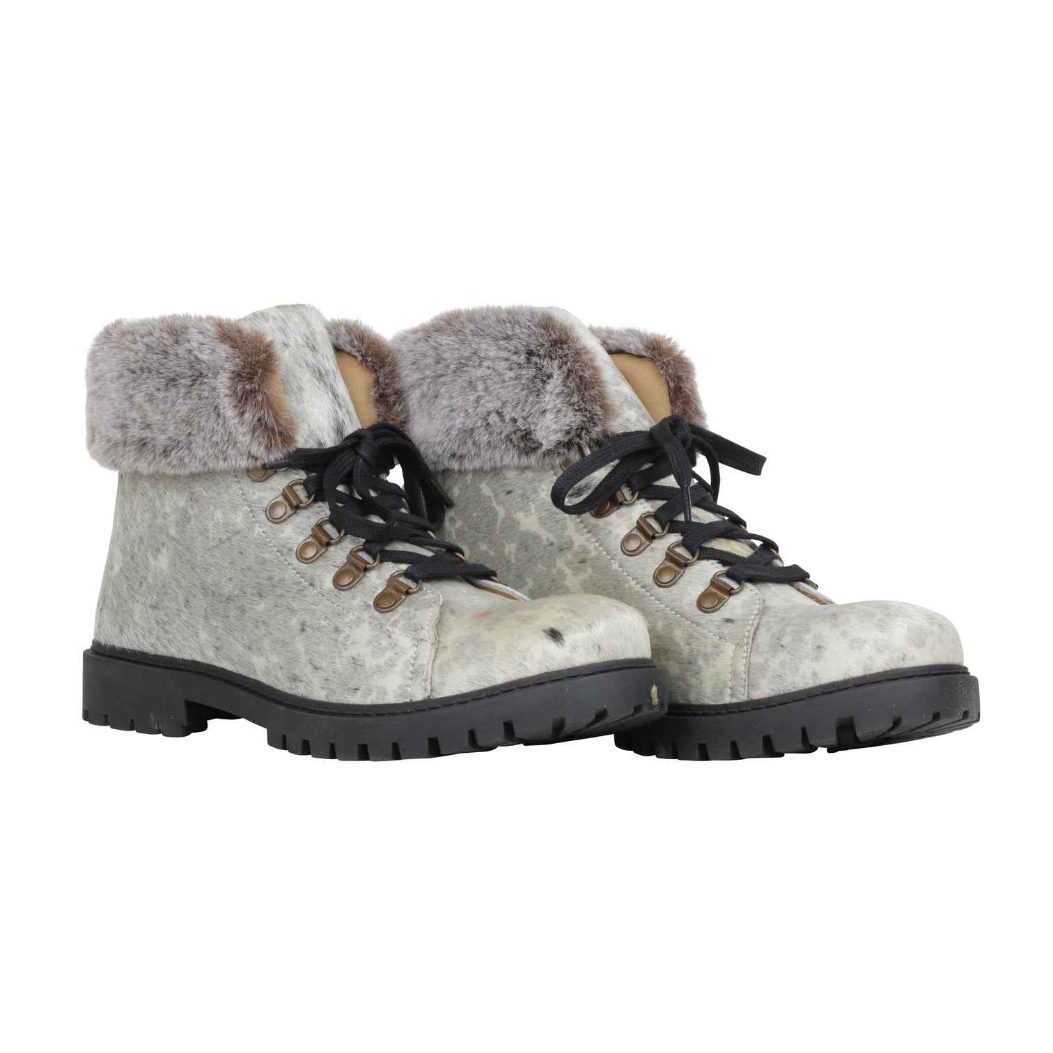Turbulent Boots