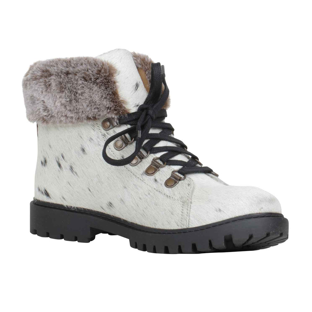 Turbulent Boots