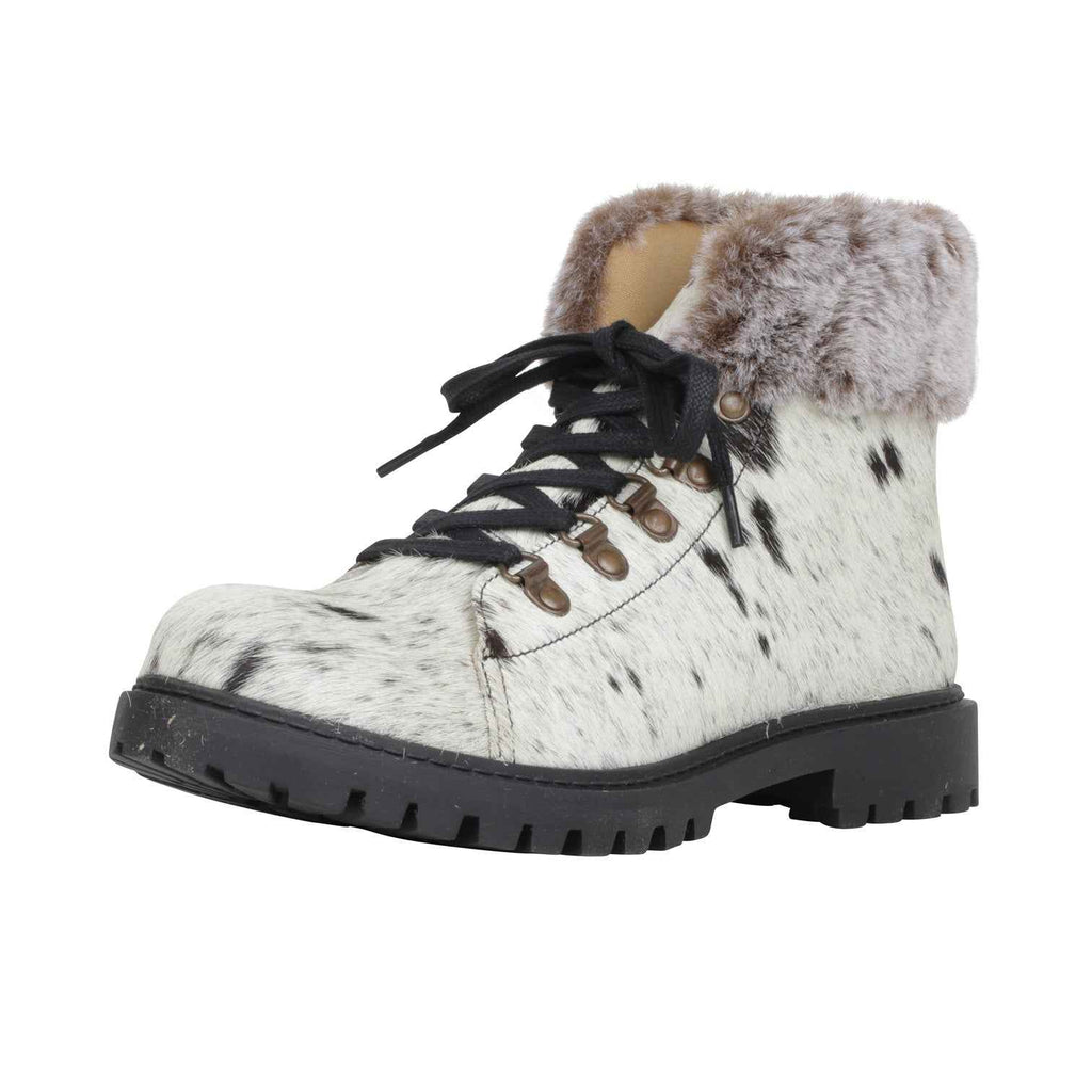 Turbulent Boots