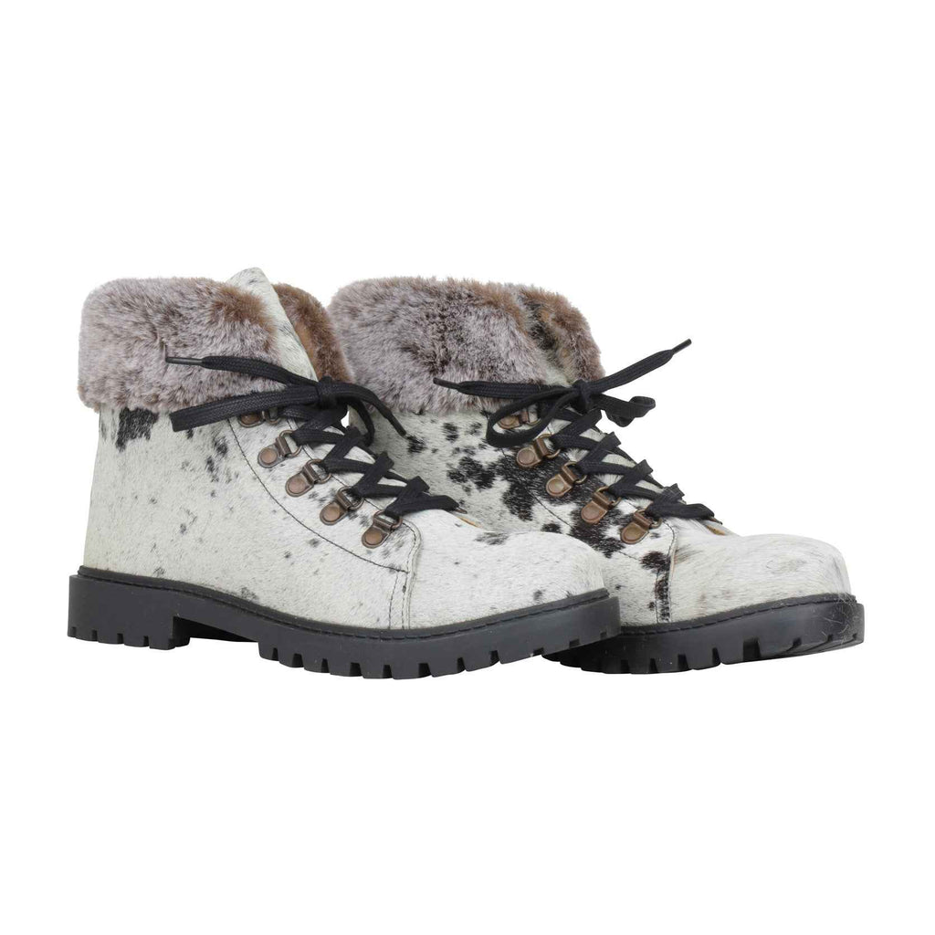 Turbulent Boots