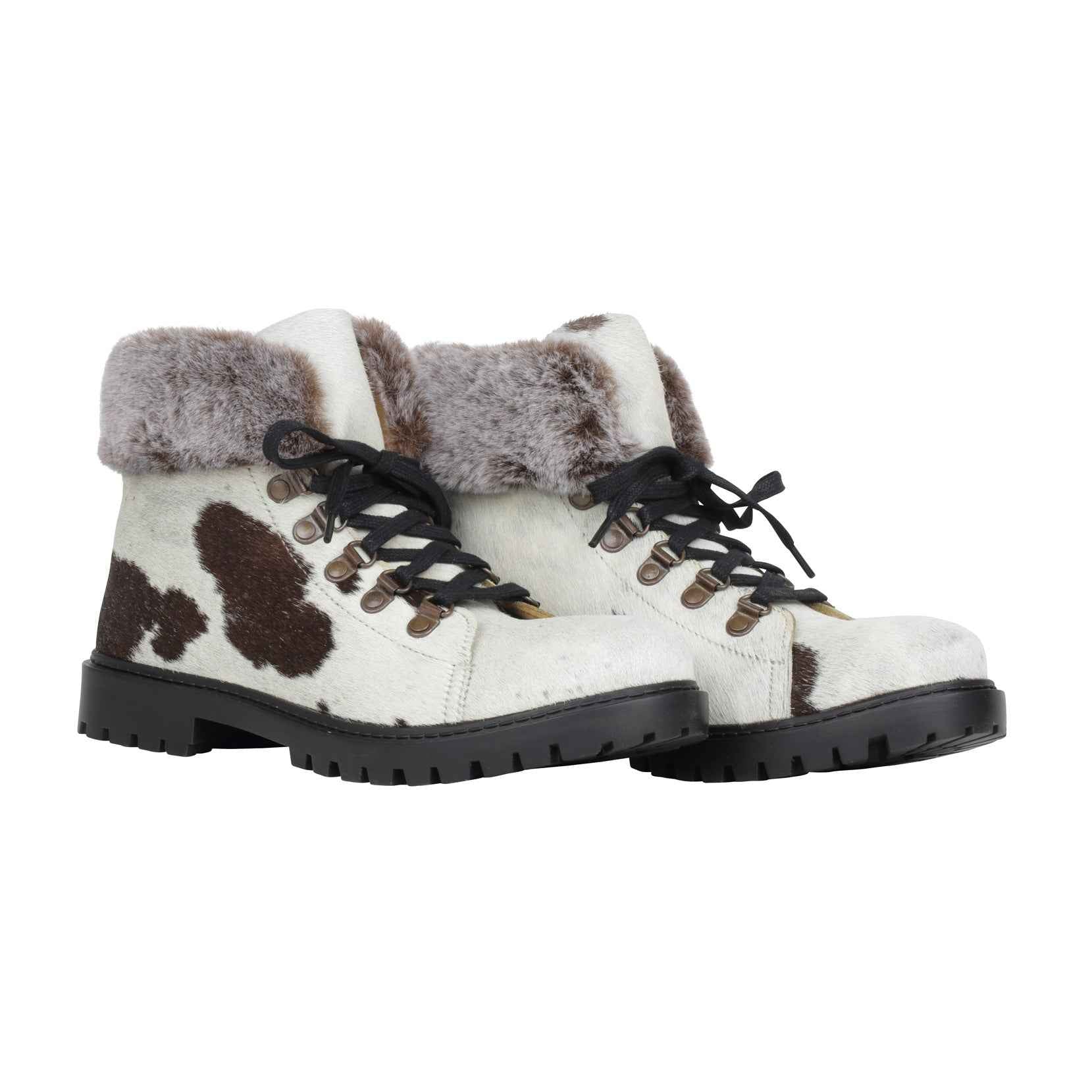 Turbulent Boots