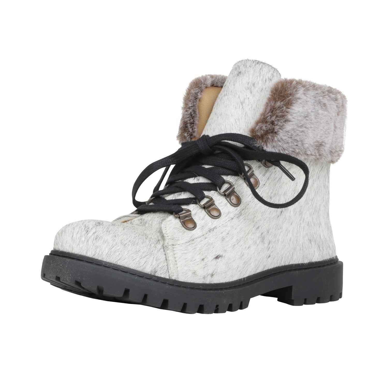 Turbulent Boots