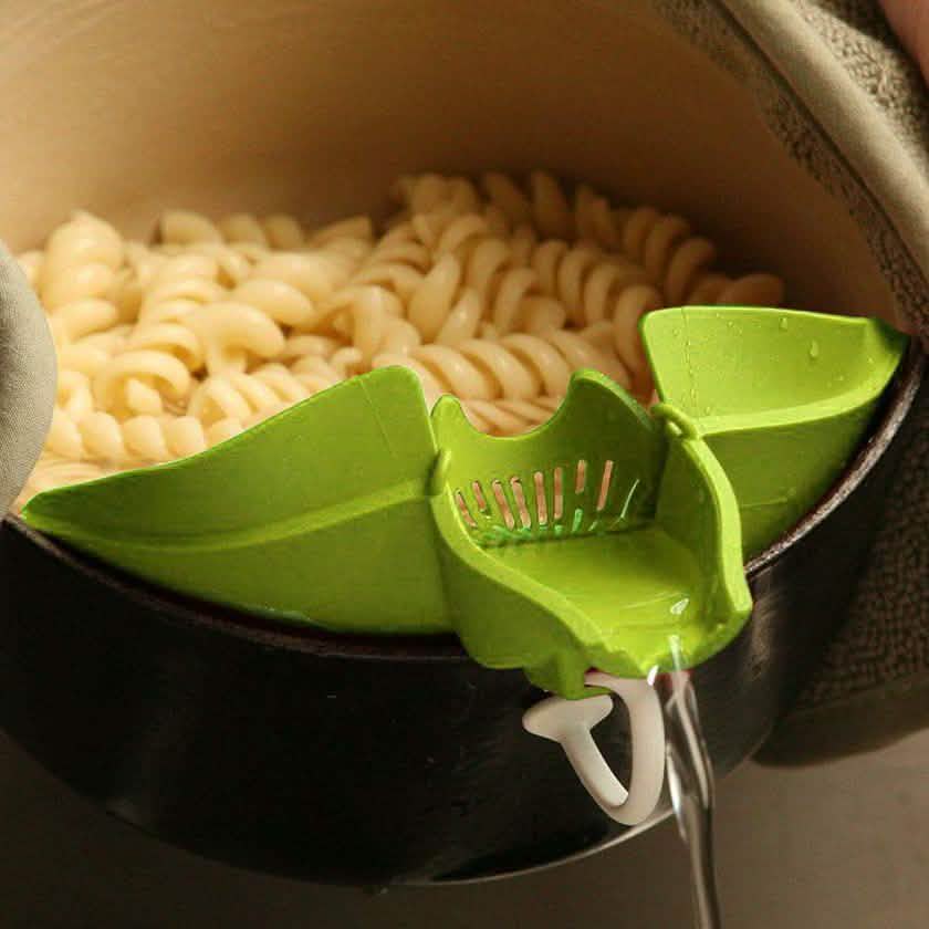 Snap 'N Strain Kitchen Strainer by DailySale