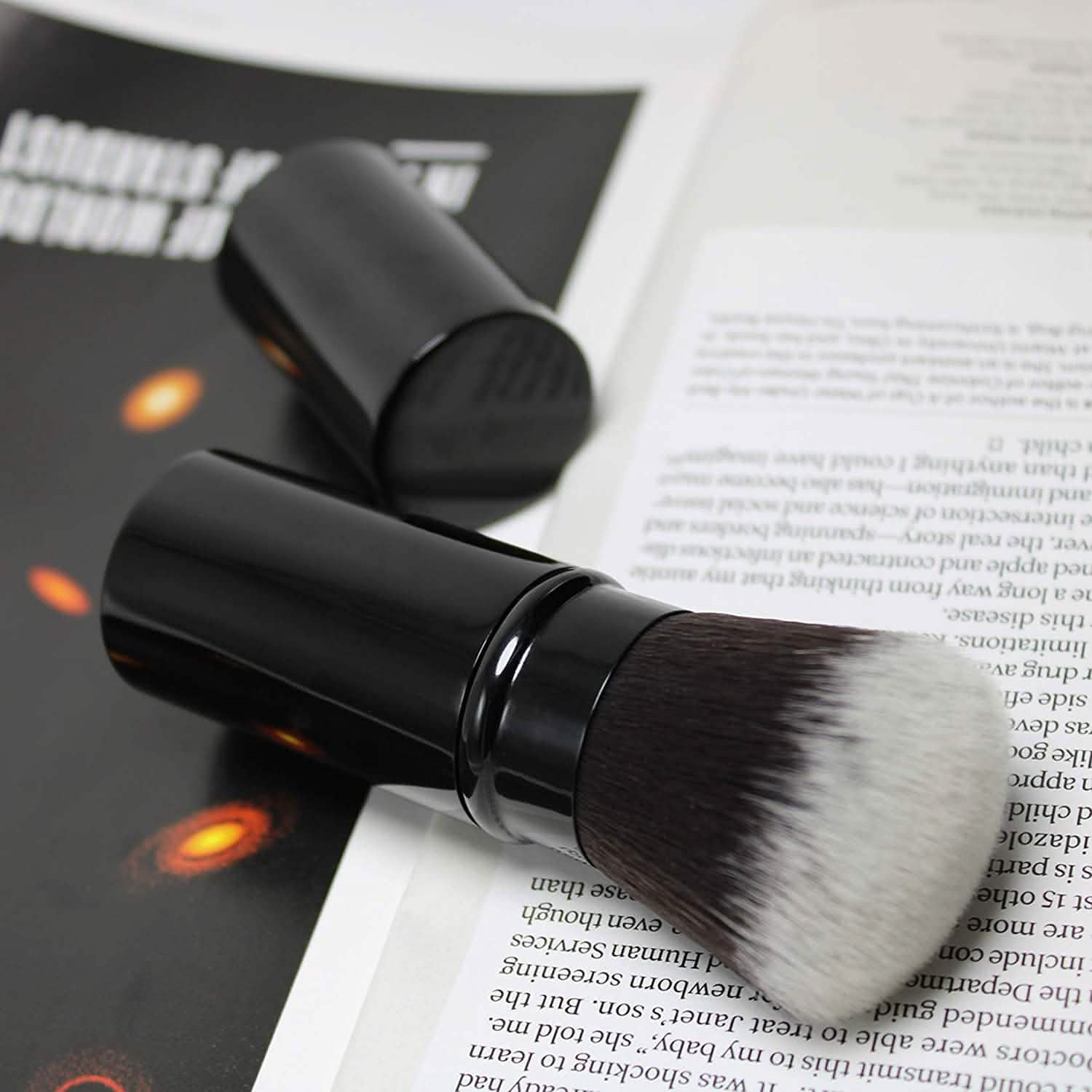 Travel Face Blush Brush by DailySale