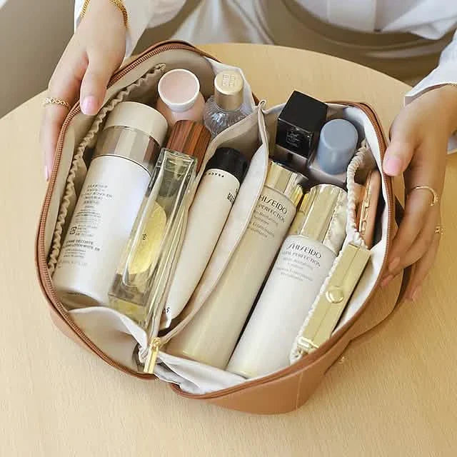 Women's Large Capacity Portable Cosmetic Bag by DailySale