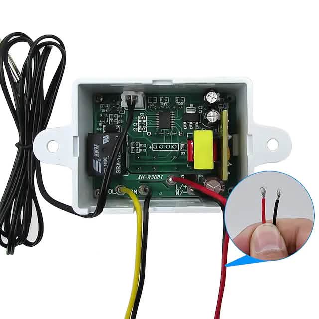 XH-W3001 Digital LED Temperature Controller by DailySale